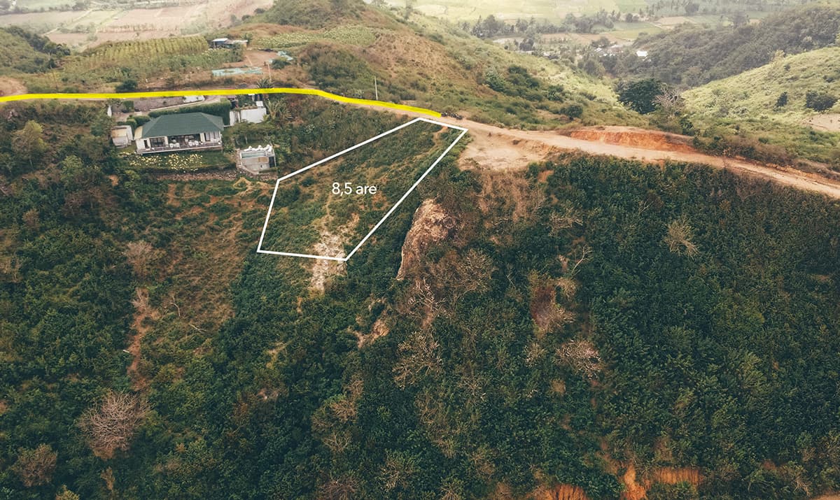 Aerial view of hillside land in Areguling