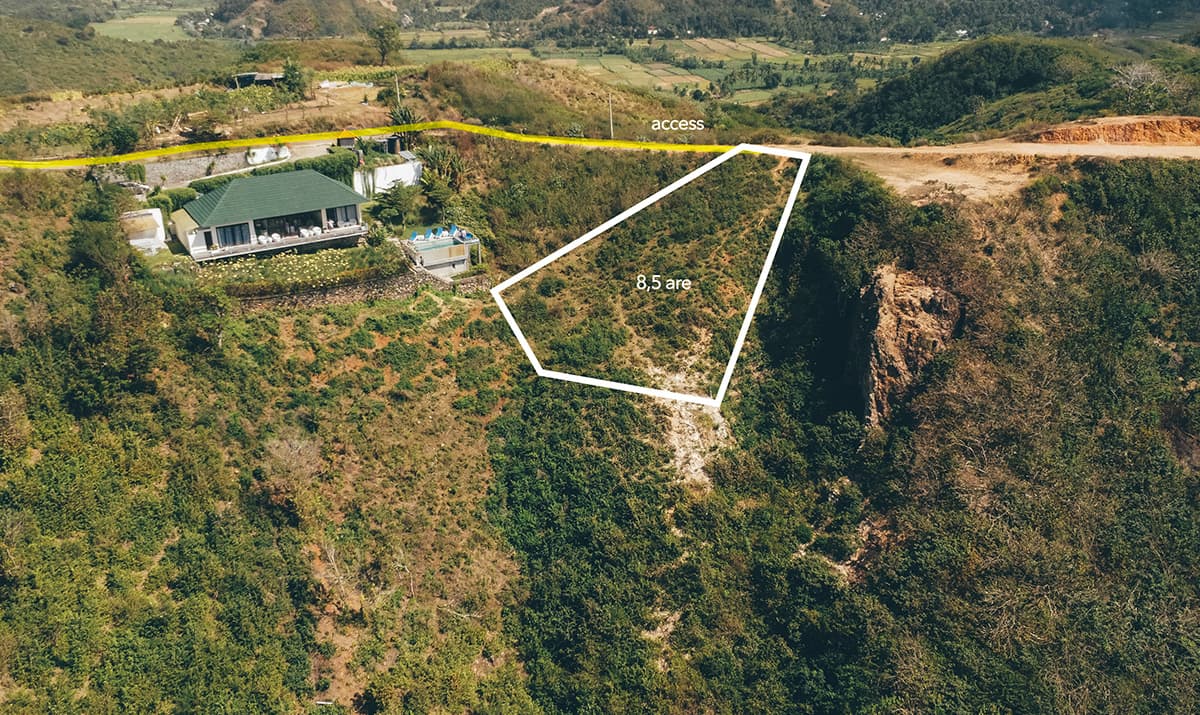 Aerial view of hillside land in Areguling