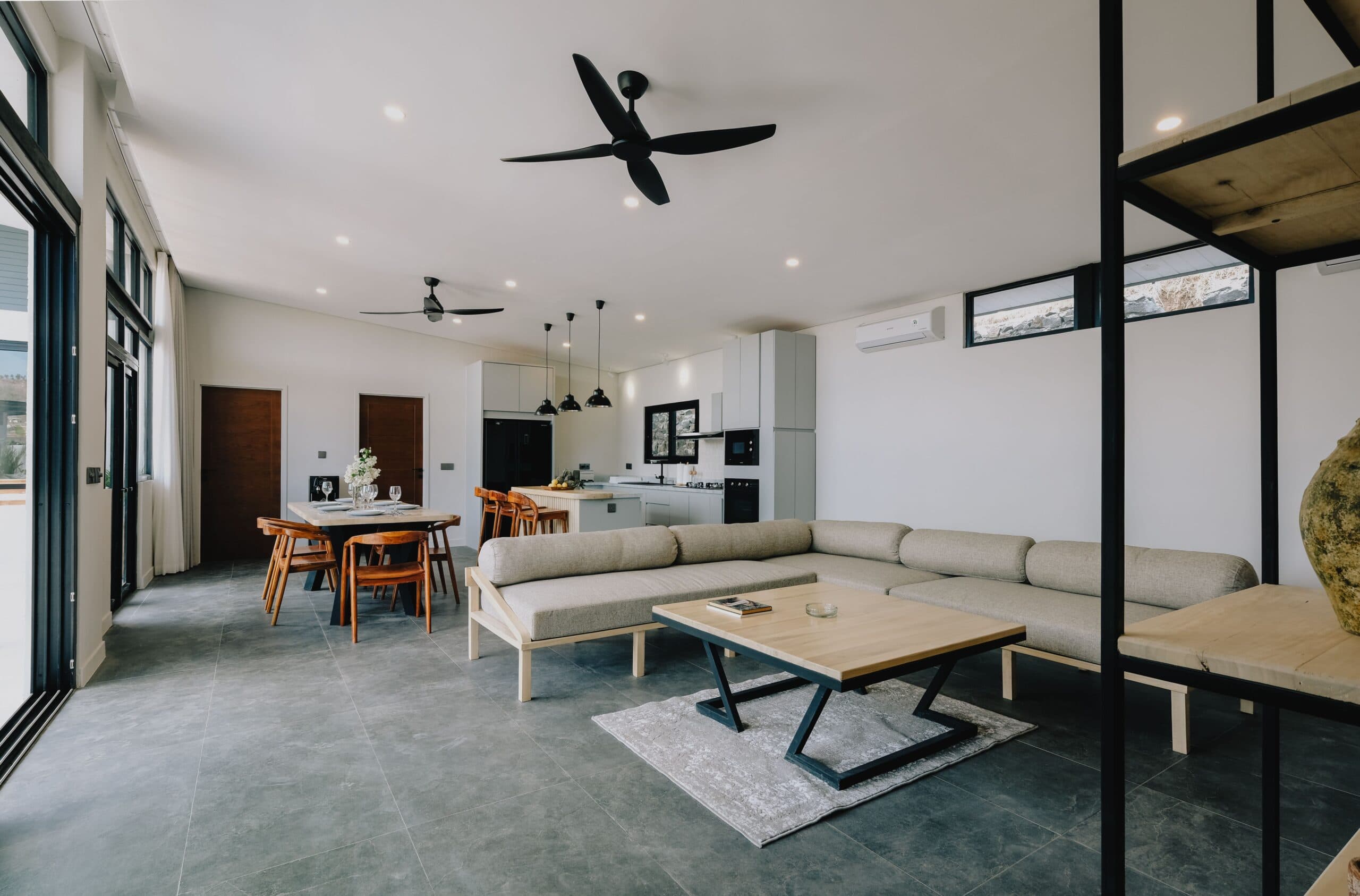 3BR Villa in Central Kuta - living area