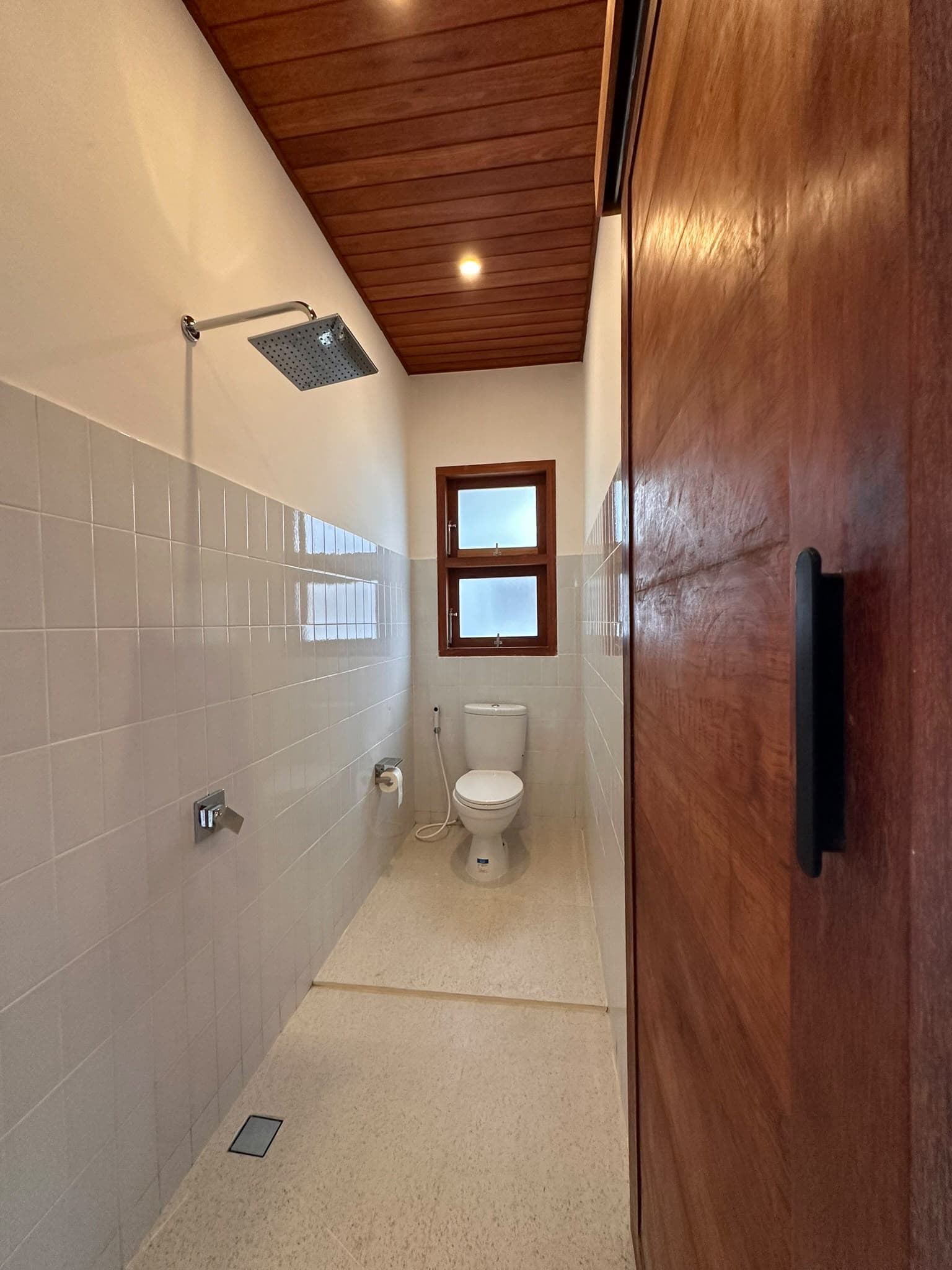 2BR Villa in Mong - toilet